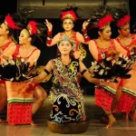 Jejak Gemulai Nusantara: Sejarah Panjang Perkembangan Tarian Daerah di Indonesia